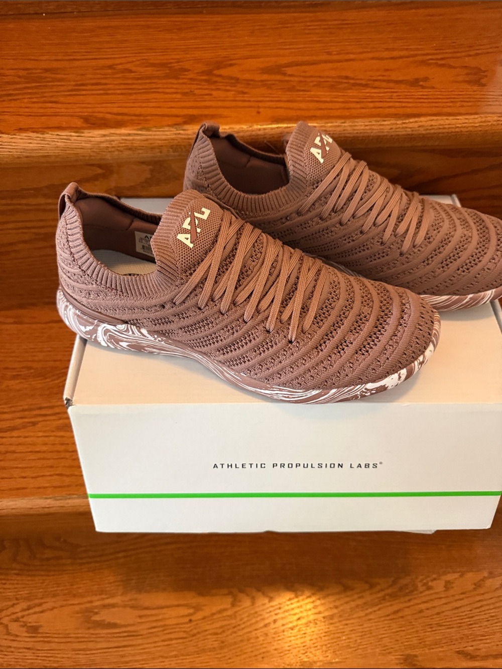 APL TechLoom Slip-On Sneakers in Mauve Punk, size 9.5